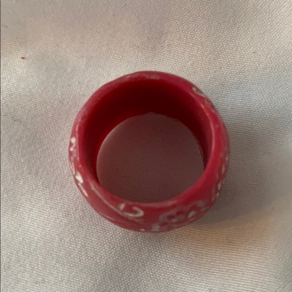 Pink, flower pattern acrylic ring - Picture 2 of 2